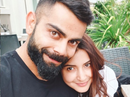 Virat Kohli posted a loved-up picture with wife Anushka Sharma on social media after Valentine Day | Valentine Day के एक दिन बाद पत्नी अनुष्का के साथ रोमांटिक अंदाज में दिखे कोहली, सोशल मीडिया पर शेयर की फोटो