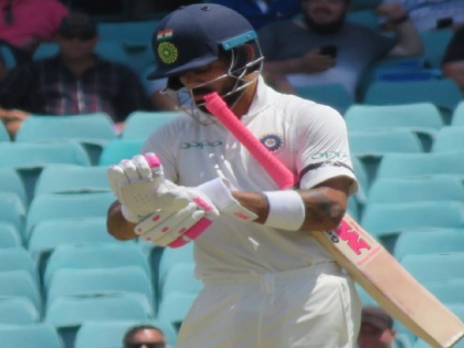 india vs australia 4th test virat kohli goes all pink with gloves and bat sticker in pink test sydney | IND Vs AUS: कोहली सिडनी टेस्ट में पिंक रंग के बल्ले के ग्रिप और ग्लब्स के साथ उतरे बैटिंग करने, ये है वजह