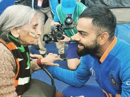 ICC World Cup 2019: Virat Kohli has promised match tickets to 87-year-old Super fan Charulata Patel | CWC 2019: विराट कोहली ने किया 'सुपरफैन' चारुलता पटेल को मैच के टिकट देने का वादा