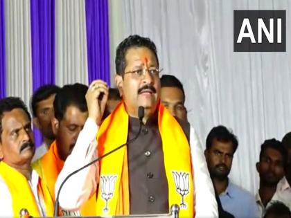 Karnataka BJP MLA Calls Sonia Gandhi ‘Vishkanya’ After Kharge's Remark On Modi, Cong Seeks His Dismissal | कर्नाटक भाजपा विधायक ने सोनिया गांधी को कहा 'विषकन्या', कांग्रेस ने विधायक को बर्खास्त करने की मांग की