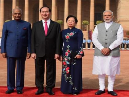 vietnamese president tran dai quang at india tour welcomed at rashtrapati bhawan | भारत दौरे पर वियतनाम के राष्ट्रपति, राष्ट्रपति भवन में हुआ औपचारिक स्वागत vietnamese president tran dai quang at india tour welcomed at rashtrapati bhawan | भारत दौरे पर वियतनाम के राष्ट्रपति, राष्ट्रपति भवन में हुआ औपचारिक स्वागत