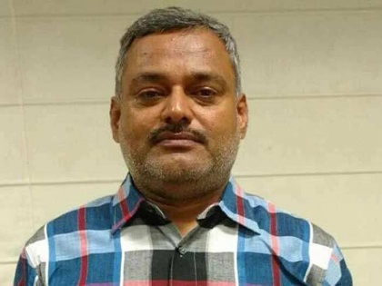 bollywood director ashok pandit reaction on kanpur vikas dubey arrested | 8 पुलिसवालों के हत्यारे विकास दुबे पर फूटा बॉलीवुड डायरेक्टर का गुस्सा, कहा- ये सीएम योगी का डर है
