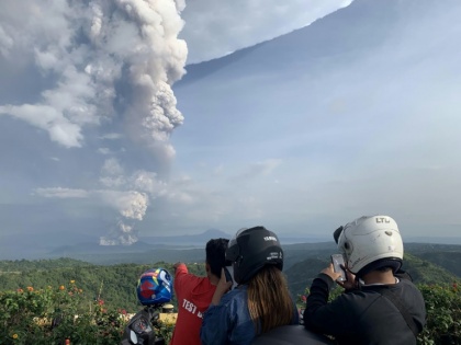 History of 17 April: around 1 lakh people killed in Indonesia when tambora volcano erupts | 17 अप्रैल का इतिहास: इंडोनेशिया के लिए काला दिन, जमीन से निकली आग और मारे गए 1 लाख लोग