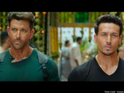 WAR Expected Box Office Collection Day 1: Hrithik Roshan, Tiger Shroff and Vani kapoor Birthday | WAR Expected Box Office Collection Day 1: पहले दिन सारे रिकॉर्ड तोड़ सकती है ऋतिक-टाइगर की 'वॉर', सलमान खान के लिए हो सकती है मुसीबत