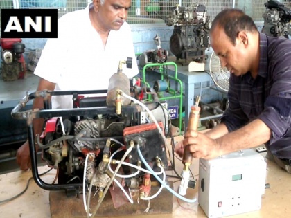 Tamil Nadu Coimbatore engineer invents engine that runs on distilled water Uses Hydrogen as fuel Releases Oxygen | इंजीनियर ने बनाया पानी से चलने वाला इंजन, भारत ने किया अनसुना तो जापान में जाकर किया लॉन्च