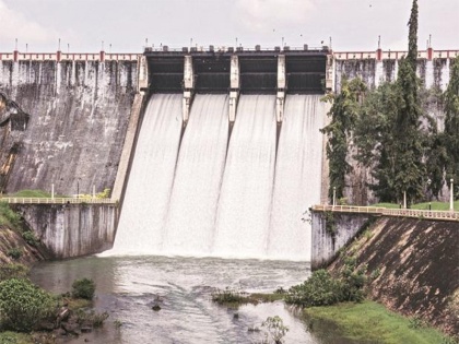 Water crisis in maharashtra: Out of 91 major reservoirs, less water than normal in 80 percent | यहां करना पड़ सकता है भीषण जलसंकट का सामना, 91 बड़े जलाशयों में से 80% में सामान्य से कम पानी