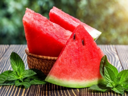 watermelon seeds benefits in hindi: 5 amazing health benefits of watermelon seeds, watermelon seeds nutrition facts in Hindi | तरबूज के बीज के फायदे : इम्यून पावर बढ़ाकर डायबिटीज सहित 5 रोगों से बचा सकते हैं बीज, हड्डियां भी बनेगी मजबूत