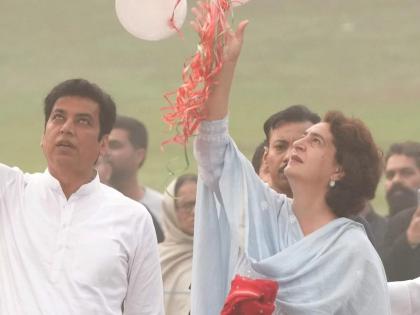 Wayanad Lok Sabha by-election 2024 live Priyanka Gandhi Rahul Gandhi's sister go to Parliament first time Counting of votes in Wayanad, Palakkad and Chelakkara seats | Wayanad Lok Sabha by-election: प्रियंका गांधी पर सभी की नजर, पहली बार संसद जाएंगी राहुल गांधी की बहन?, वायनाड, पलक्कड़ और चेलक्कारा सीट पर वोटों की गिनती