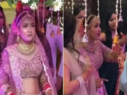 Bride gets angry on playing wrong entry see viral video | एंट्री पर बजा गलत गाना तो दुल्हन हुई नाराज, लोगों ने कहा- डीजेवाले बाबू दुल्हन का गाना बजा दो, वीडियो वायरल