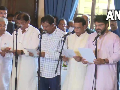 West Bengal Mamata Banerjee's cabinet reshuffle Babul Supriyo, 8 others take oath sacking Partha Chatterjee | Mamata Banerjee's cabinet reshuffle: ममता बनर्जी के मंत्रिमंडल में बड़ा बदलाव, बाबुल सुप्रियो सहित 9 नए मंत्री बनाए, यहां देखें लिस्ट