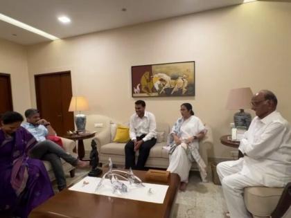 Maharashtra Assembly Elections 2024 West Bengal CM Mamata Banerjee says definitely come campaign Uddhav ji during elections | Maharashtra Assembly Elections 2024: ज्यादा दिन नहीं टिकेगी राजग सरकार, ममता बनर्जी ने पीएम मोदी पर साधा निशाना, कहा-उद्धव ठाकरे के लिए प्रचार करेंगी Maharashtra Assembly Elections 2024 West Bengal CM Mamata Banerjee says definitely come campaign Uddhav ji during elections | Maharashtra Assembly Elections 2024: ज्यादा दिन नहीं टिकेगी राजग सरकार, ममता बनर्जी ने पीएम मोदी पर साधा निशाना, कहा-उद्धव ठाकरे के लिए प्रचार करेंगी
