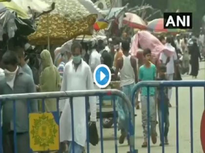 WATCH Social distancing norms violated in Raja Bazaar area in Kolkata West Bengal | Coronavirus: पश्चिम बंगाल में ये लापरवाही पड़ सकती है भारी, सोशल डिस्टेंसिंग का उड़ रहा मजाक, देखें ये चौंका देने वाला वीडियो