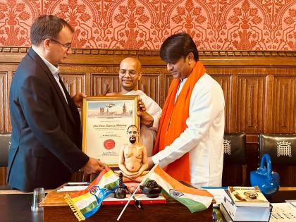 lord Mahavir and non-violence are only way save world from Mahavinash Jain saint Parvsagar Maharaj first time in Parliament of London | दुनिया को महाविनाश से बचाने का एकमात्र रास्ता महावीर और अहिंसाः जैन संत पर्वसागर lord Mahavir and non-violence are only way save world from Mahavinash Jain saint Parvsagar Maharaj first time in Parliament of London | दुनिया को महाविनाश से बचाने का एकमात्र रास्ता महावीर और अहिंसाः जैन संत पर्वसागर