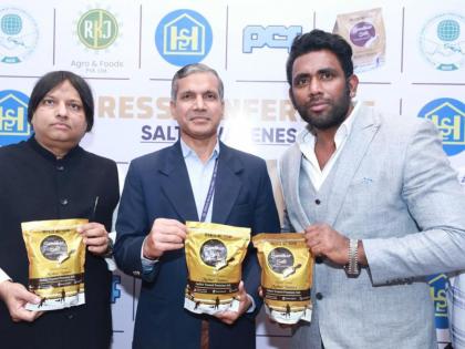 Uttar Pradesh Healthy Hindustan Salts Ltd NACOF RKJ Agro & Foods Pvt Ltd Collaborate High-Quality Salt Distribution Sambhar Salt Local for Local campaign | हिंदुस्तान साल्ट्स लिमिटेड, एनएसीओएफ और आरकेजे एग्रो एंड फूड्स प्राइवेट लिमिटेड में साझेदारी, जानें क्या है मामला