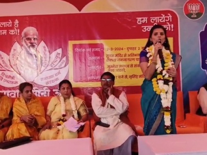 Jhansi News 2024 Haripriya Bhargava organized a very grand Sankalp Kalash Yatra in Lalitpur Enjoy Aarti of Mother Ganga | Jhansi News 2024: भार्गव ने संकल्प कलश यात्रा का आयोजन किया, माँ गंगा की आरती का आनंद