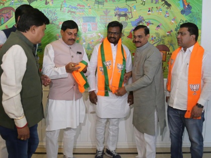 BJP breaks into Kamlnath's stronghold, after MLA, mayor also becomes BJP | Kamlnath के गढ़ में BJP की तोड़फोड़ सेल,MLA के बाद मेयर भी हुए भाजपाई