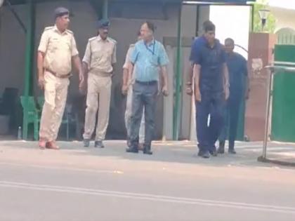 Saran Seat Violence RJD candidate Rohini Acharya troubles case former CM Rabri Devi bodyguard investigation started | Saran Seat Violence: राजद उम्मीदवार रोहिणी आचार्य की मुश्किलें बढ़ीं, पूर्व सीएम राबड़ी देवी के बॉडीगार्ड को लेकर घूमने का मामला, जांच शुरू