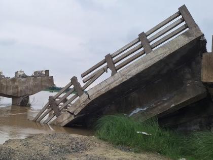Bihar Bridge Collapse Within week another pool victim corruption bridge built Gandak Canal in Siwan collapsed see video | Bihar Bridge Collapse: बिहार में एक सप्ताह के अंदर एक और पुल चढ़ गया भ्रष्टाचार की भेंट, सीवान में गंडक नहर पर बना पुल भरभराकर गिरा