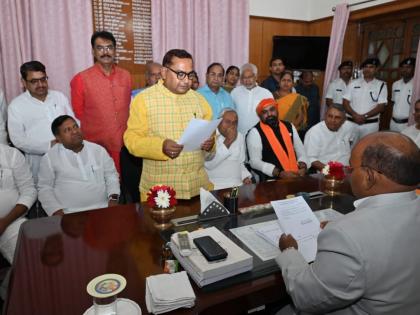 Bihar Legislative Council by-election Membership RJD Legislative Councilor Rambali Chandravanshi cancel JDU leader Shri Bhagwan Singh Kushwaha elected unopposed | Bihar Legislative Council by-election: राजद विधान पार्षद रामबली चंद्रवंशी की सदस्यता रद्द, निर्विरोध चुने जाएंगे जदयू नेता श्रीभगवान सिंह कुशवाहा