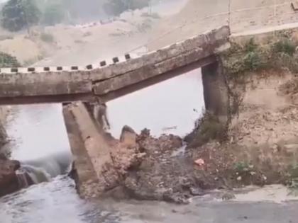 Bihar Bridge Collapses pool built Banke river collapsed what Nitish government traffic disrupted people upset | Bihar Bridge Collapses: बांके नदी पर बना पुल धड़ाम, नीतीश सरकार में क्या चल रहा?, आवागमन बाधित और लोग परेशान