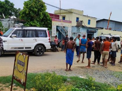 Patna PNB loot 21 lakh rupees looted from Punjab National Bank 6 masked criminals created ruckus in Jamui market escaped easily while waving weapons | Patna PNB loot: 21 लाख रुपए लूटे, बैंक में लगे कैमरे और सीडी लेकर फरार, जमुई बाजार में 6 अपराधियों का तांडव, हथियार लहराते हुए आराम से फरार Patna PNB loot 21 lakh rupees looted from Punjab National Bank 6 masked criminals created ruckus in Jamui market escaped easily while waving weapons | Patna PNB loot: 21 लाख रुपए लूटे, बैंक में लगे कैमरे और सीडी लेकर फरार, जमुई बाजार में 6 अपराधियों का तांडव, हथियार लहराते हुए आराम से फरार