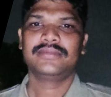 Indore 28-year-old constable Anurag blew himself up while duty dispute his wife Ranu madhya pradesh police | इंदौरः डेढ़ साल पहले लव मैरिज, 18 माह में ही झगड़ा, ड्यूटी पर 28 वर्षीय सिपाही अनुराग ने खुद को उड़ाया