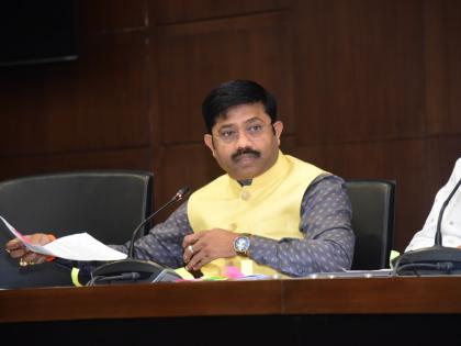 uttar pradesh ministers Ashish Patel Ravindra Jaiswal, Nand Gopal Gupta Nandi upset displeasure ministers MLAs against bureaucrats said not sending files | मंत्री आशीष पटेल और रवींद्र जायसवाल के बाद नंद गोपाल गुप्ता नंदी परेशान, यूपी में मंत्री और विधायकों की नौकरशाहों से बढ़ी नाराजगी, कहा- नहीं भेज रहे फाइल uttar pradesh ministers Ashish Patel Ravindra Jaiswal, Nand Gopal Gupta Nandi upset displeasure ministers MLAs against bureaucrats said not sending files | मंत्री आशीष पटेल और रवींद्र जायसवाल के बाद नंद गोपाल गुप्ता नंदी परेशान, यूपी में मंत्री और विधायकों की नौकरशाहों से बढ़ी नाराजगी, कहा- नहीं भेज रहे फाइल