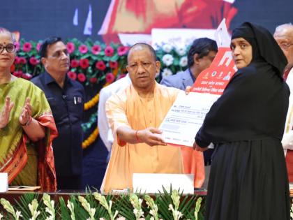 up sarkar diwali gift LPG cylinders Diwali gift to 1-86 crore women CM Yogi said you disrupt festival you celebrate Diwali in jail | 1.86 करोड़ महिलाओं को एलपीजी सिलेंडर दीपावली गिफ्ट, सीएम योगी बोले- पर्व में खलल डाले तो जेल में मनाओगे दिवाली?