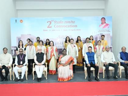 nagpur President Draupadi Murmu said serving humanity with sensitivity Does doctor not just treat disease but also instill hope patient | बीमारी का इलाज नहीं करता डॉक्टर, मरीज के मन में उम्मीद भी जगाता?, राष्ट्रपति द्रौपदी मुर्मु ने कहा-संवेदनशीलता के साथ मानवता की सेवा nagpur President Draupadi Murmu said serving humanity with sensitivity Does doctor not just treat disease but also instill hope patient | बीमारी का इलाज नहीं करता डॉक्टर, मरीज के मन में उम्मीद भी जगाता?, राष्ट्रपति द्रौपदी मुर्मु ने कहा-संवेदनशीलता के साथ मानवता की सेवा