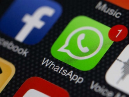 WhatsApp Business App now available for iPhone Users in India | iPhone यूजर्स को दिया WhatsApp ने तोहफा, अब तक सिर्फ एंड्रॉयड फोन पर था ये फीचर