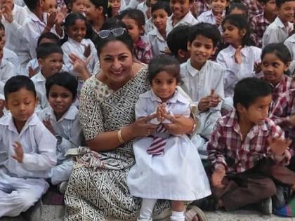 Rekha Gupta Delhi CM live Who is Rekha Gupta Fourth woman Chief Minister of Delhi Gupta 41 won Shalimar Bagh seat margin close 30000 votes see video | Rekha Gupta Delhi CM: कौन हैं रेखा गुप्ता?, दिल्ली की चौथी महिला मुख्यमंत्री