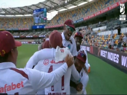 AUS vs WI Wild Celebrations In Gabba After West Indies' Historic Test Win Over Australia | Watch: वेस्टइंडीज की ऑस्ट्रेलिया पर ऐतिहासिक टेस्ट जीत के बाद गाबा में जबरदस्त जश्न