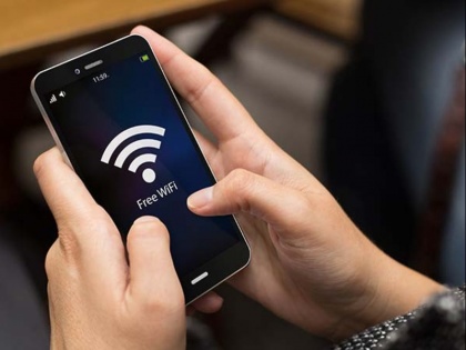 railways good news RailTel Wi-Fi facility at over 4,000 railway stations offered  Check out high-speed internet plans | रेल यात्रियों के लिए खुशखबरी, देश के 4000 रेलवे स्टेशनों पर प्रीपेड Wi-Fi सर्विस, पहले 30 मिनट तक इंटरनेट फ्री, जानें सबकुछ...