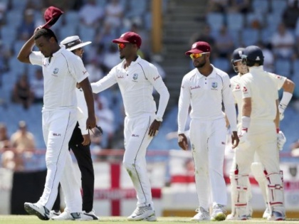 West Indies, England bowlers combined to create an unwanted record with most number of wides during 3rd test | WIvsENG: वेस्टइंडीज-इंग्लैंड गेंदबाजों ने तीसरे टेस्ट में फेंकी इतनी वाइड गेंदें, बना 142 सालों का सबसे खराब रिकॉर्ड
