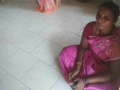 Tamil Nadu: Woman Panchayat Leader Made To Sit On Floor For Meeting Due To Caste | शर्मनाक! तमिलनाडु में 'जाति के कारण' महिला नेता को पंचायत की बैठक में फर्श पर बैठाया 