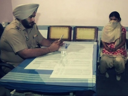 Woman accuses Assistant Commissioner of Police of molestation in Ludhiana | पंजाब: लुधियाना एसीपी पर महिला ने लगाया छेड़खानी का आरोप, कहा-गलत तरीके से छूने की कोशिश की