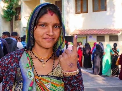 Bihar Polls 2024 women voter than men 6-10 percent difference first 4 phases women voters said jiska khaynge usi ka sath denge na | Bihar Polls 2024 Women Voter: पुरुष से अधिक महिलाओं ने किया मतदान, पहले 4 चरण में 6-10 प्रतिशत का अंतर, महिला मतदाता बोलीं- "जिसका खाएंगे उसी का साथ देंगे ना!"