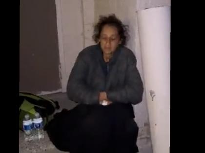 Hyderabad woman seen suffering from hunger on the streets of America after seeing the viral video of her daughter the mother appealed to Foreign Minister S. Jaishankar for help | अमेरिका की सड़कों पर भूख से तड़पती दिखी हैदराबाद की महिला, बेटी का वायरल वीडियो देखने के बाद मां ने विदेशी मंत्री एस.जयशंकर से लगाई मदद की गुहार