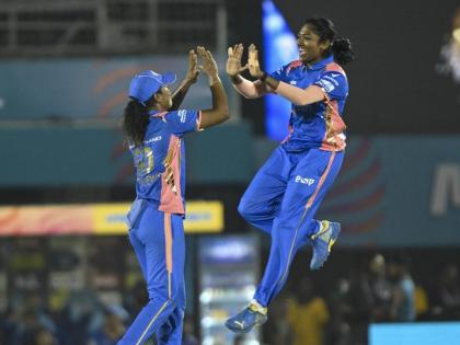 MI VS GG WPL 2025 LIVE Score  MIW 179-6 GGTW 170-10 Mumbai Indians Women won 9 runs Gujarat Giants despite Bharti’s blitzkrieg see point table | MI VS GG WPL 2025: रोमांच मैच में मुंबई ने गुजरात को 9 रन से हराया?, अंक तालिका में उलटफेर, जानें टॉप-3 टीम लिस्ट