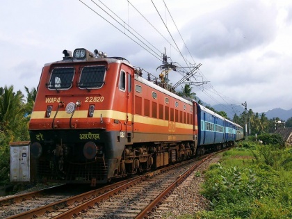 indian railway express passenger trains will restored again 1st march 2022 Haridwar Varanasi Agra Chhapra passenger will be benefitted | यात्रीगण कृपया ध्‍यान दें! 2 दिन बाद से कई ट्रेनें फिर से होंगी बहाल; कई एक्‍सप्रेस और पैसेंजर गाड़ियों के चलने से हरिद्वार, वाराणसी, आगरा, छपरा के यात्रियों को होगी सहूलियत