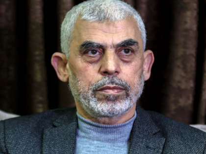 Israel's biggest enemy Yahya Sinwar is still alive Leading all Hamas military operations | Israel–Hamas war: अभी जिंदा है इजरायल का सबसे बड़ा दुश्मन याह्या सिनवार, हमास की कमान अब उसी के हाथ में, 1 साल से किसी ने नहीं देखा Israel's biggest enemy Yahya Sinwar is still alive Leading all Hamas military operations | Israel–Hamas war: अभी जिंदा है इजरायल का सबसे बड़ा दुश्मन याह्या सिनवार, हमास की कमान अब उसी के हाथ में, 1 साल से किसी ने नहीं देखा