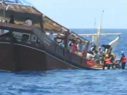 Yemen: Navy Rescues 38 Indians Stranded After Cyclone Mekenu | यमन: चक्रवात के कारण बंदरगाह पर फंसे 38 भारतीयों को नौसेना ने निकला बाहर