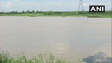 Yamuna takes revenge in Delhi | पंकज चतुर्वेदी का ब्लॉग: दिल्ली में उथली यमुना लेती है बदला Yamuna takes revenge in Delhi | पंकज चतुर्वेदी का ब्लॉग: दिल्ली में उथली यमुना लेती है बदला