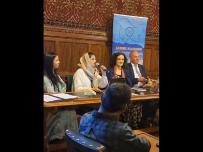 Kashmiri activist Yana Mir's 'I am not Malala, I am safe in my country' speech in UK viral | 'मैं मलाला नहीं हूं, मैं अपने देश में सुरक्षित हूं', कश्मीरी एक्टिविस्ट याना मीर का ब्रिटेन में भाषण की वीडियो क्लिप वायरल