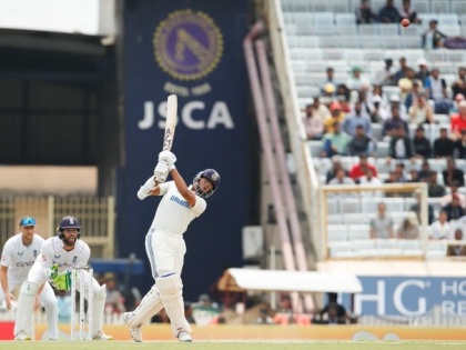 Yashasvi Jaiswal India vs England Live Score 4th Test Day 5th Indian score 600 runs in Test series joins Sunil Gavaskar, Virat Kohli, Rahul Dravid and Dilip Sardesai club | Yashasvi Jaiswal Ind vs Eng: एक टेस्ट सीरीज में 600 रन बनाने वाले 5वें भारतीय, गावस्कर, कोहली, द्रविड़ और सरदेसाई क्लब में शामिल