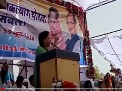 madhya pradesh minister yashodhara raje scindia says in shivpuri on family head dead bhopal new | बीजेपी की मंत्री के विवादित बोल, 'भगवान करे आपके घर के मुखिया को कुछ हो जाए'