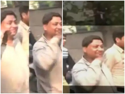 new delhi news Jahangirpuri violence accused ansar enters court in film Pushpa scene style court says this video viral bjp kapil mishra | Video: 'पुष्पा' स्टाइल में कोर्ट पहुंचा जहांगीरपुरी हिंसा का मुख्य आरोपी अंसार, जानें फिर क्या हुआ