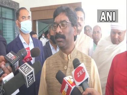 Jharkhand Budget 2022-23 every family in Jharkhand 100 units electricity free every month 35 thousand new houses will be built poor | Jharkhand Budget 2022-23: झारखंड में 100 यूनिट बिजली हर महीने प्रति परिवार मिलेगी मुफ्त, गरीबों के लिए बनेंगे 35 हजार नए आवास Jharkhand Budget 2022-23 every family in Jharkhand 100 units electricity free every month 35 thousand new houses will be built poor | Jharkhand Budget 2022-23: झारखंड में 100 यूनिट बिजली हर महीने प्रति परिवार मिलेगी मुफ्त, गरीबों के लिए बनेंगे 35 हजार नए आवास