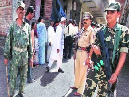 up 2nd phase assembly elections 2022 Voting continues 800 forces companies duty 60 thousand policemen 5 thousand sensitive booths | UP Election 2022: दूसरे चरण का मतदान जारी, ड्यूटी में लगाए गए 800 कंपनी अर्धसैनिक बल, करीब 5000 ‘संवेदनशील’ बूथों पर 60,000 पुलिसकर्मी तैनात