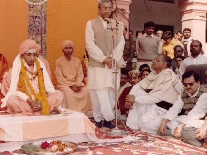Uttar Pradesh Chief Minister yogi adityanath birthday special story | योगी आदित्यनाथ बर्थ डे: जानें अजय सिंह बिष्ट से उत्तर प्रदेश के मुख्यमंत्री बनने का सफर